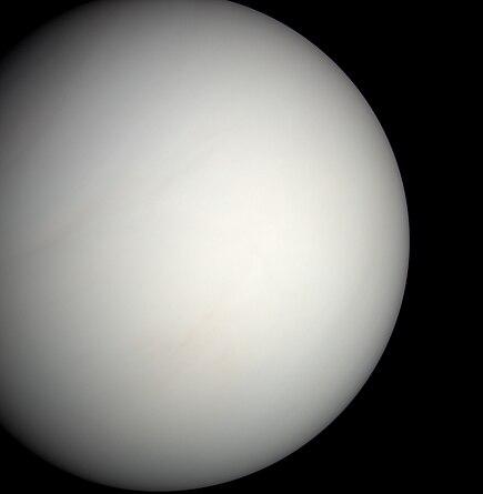 Spherical cross-section of Venus showing the different layers