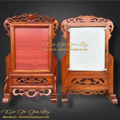 chi tiết khung ảnh thờ gỗ hương nhìn từ bên trái