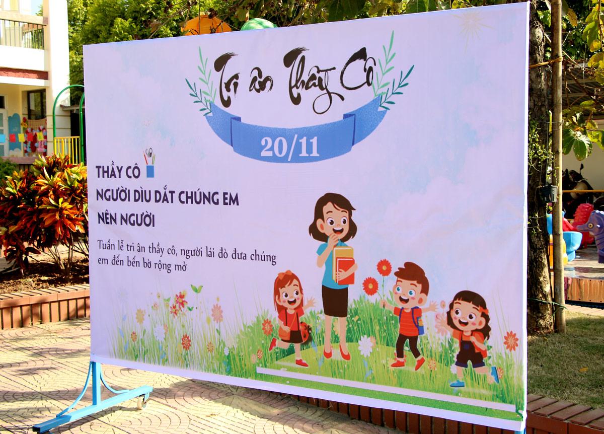Những hình ảnh xúc động kỷ niệm ngày Nhà giáo Việt Nam 2011