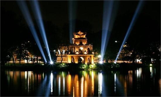 hồ Hoàn Kiếm về đêm