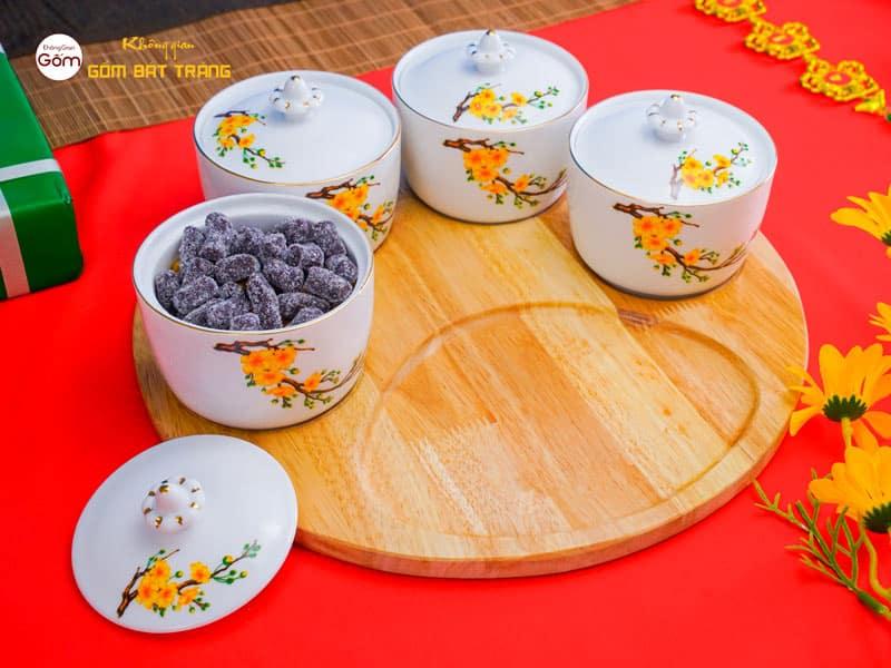 Bộ 4 Hũ Đựng Bánh Kẹo Mứt Tết Vẽ Hoa Mai Vàng + Khay Tròn