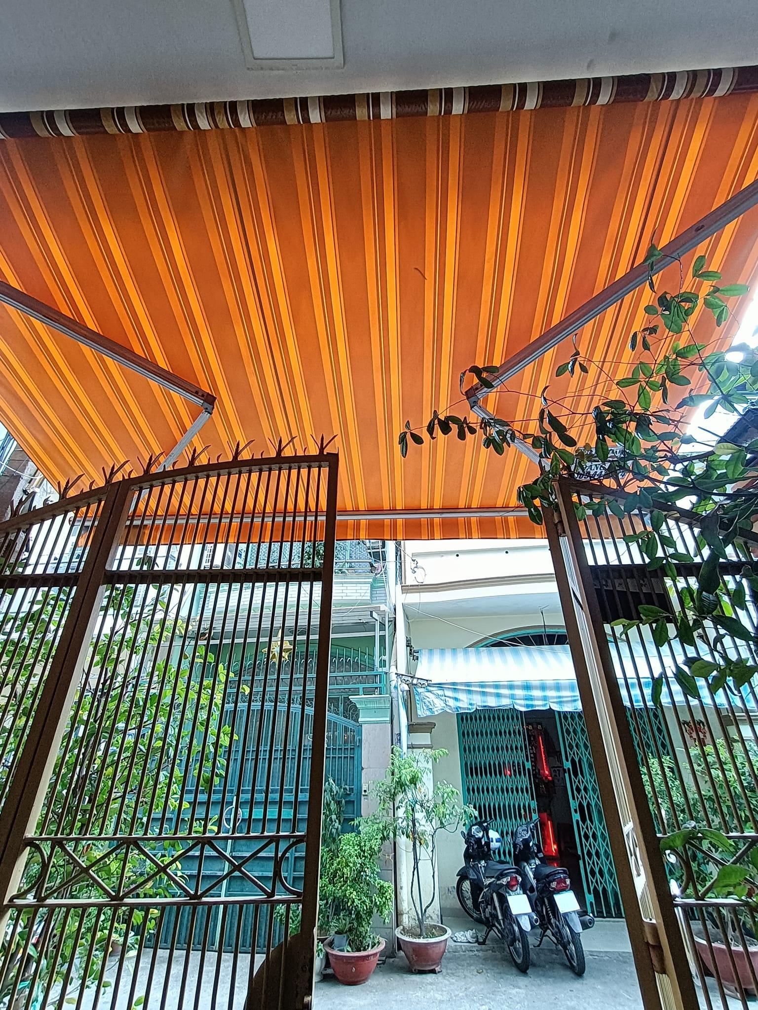 Bạt che nắng quay tay