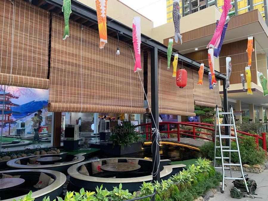 mành tre che nắng ngoài trời