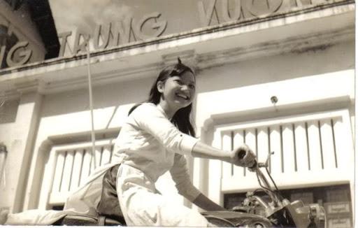 Hoàn cảnh sáng tác và cảm nhận về ca khúc “Giáng Ngọc” (Ngô Thụy Miên) - Bàn tay năm ngón em vẫn kiêu sa…