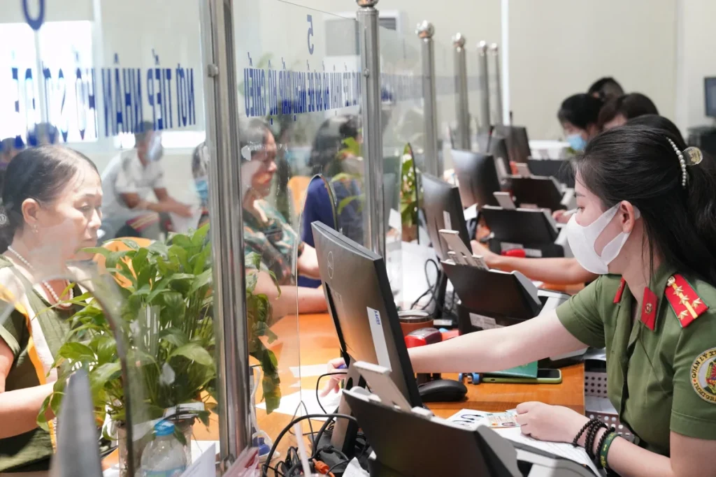 Hồ sơ cấp hộ chiếu phổ thông gồm những gì?