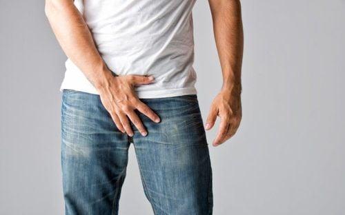 Lậu là bệnh dễ lây và dễ dẫn đến vô sinh ở nam và nữ giới