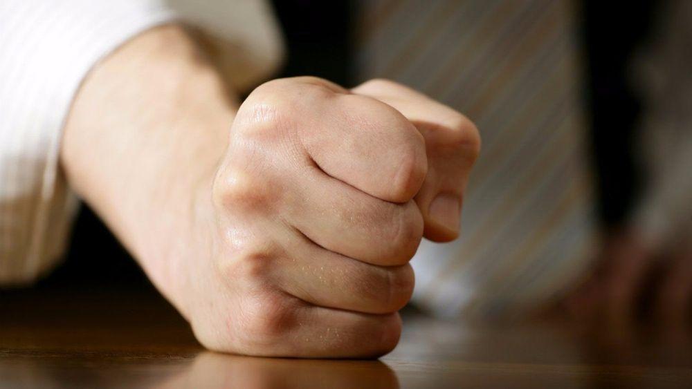 Con người có xu hướng cố kìm nén những cảm xúc tiêu cực gây khó chịu