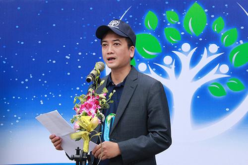 Đi bộ, vẽ tranh hưởng ứng Giờ Trái Đất 2018